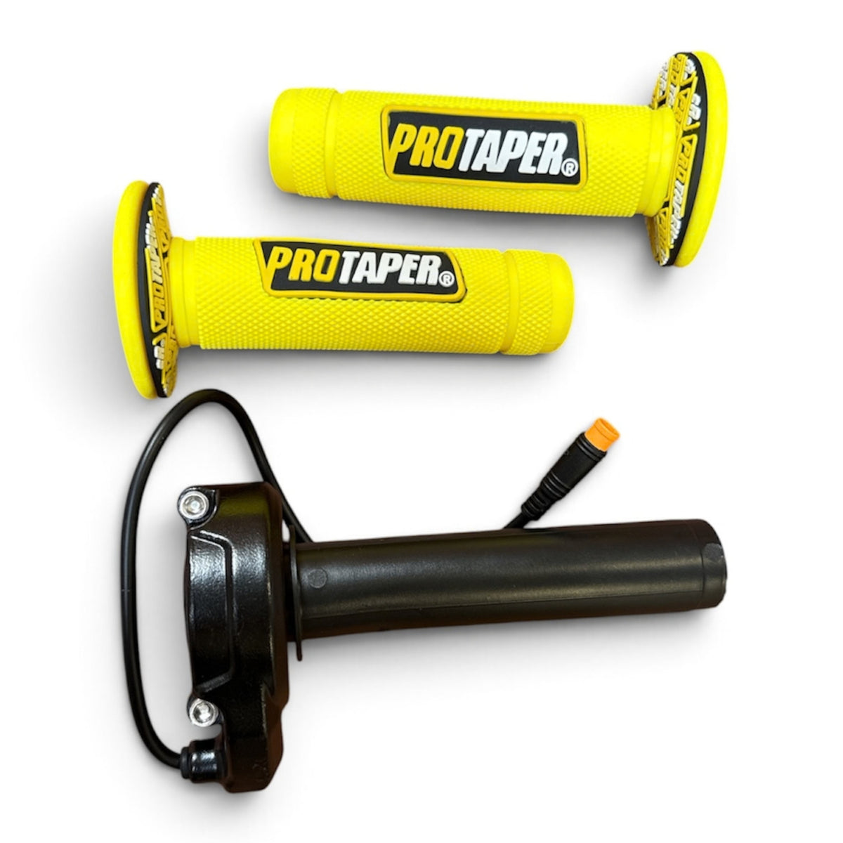 Pro Taper Gashendel Geel – zijaanzicht met bijpassende grips voor GT2000 V8 V20